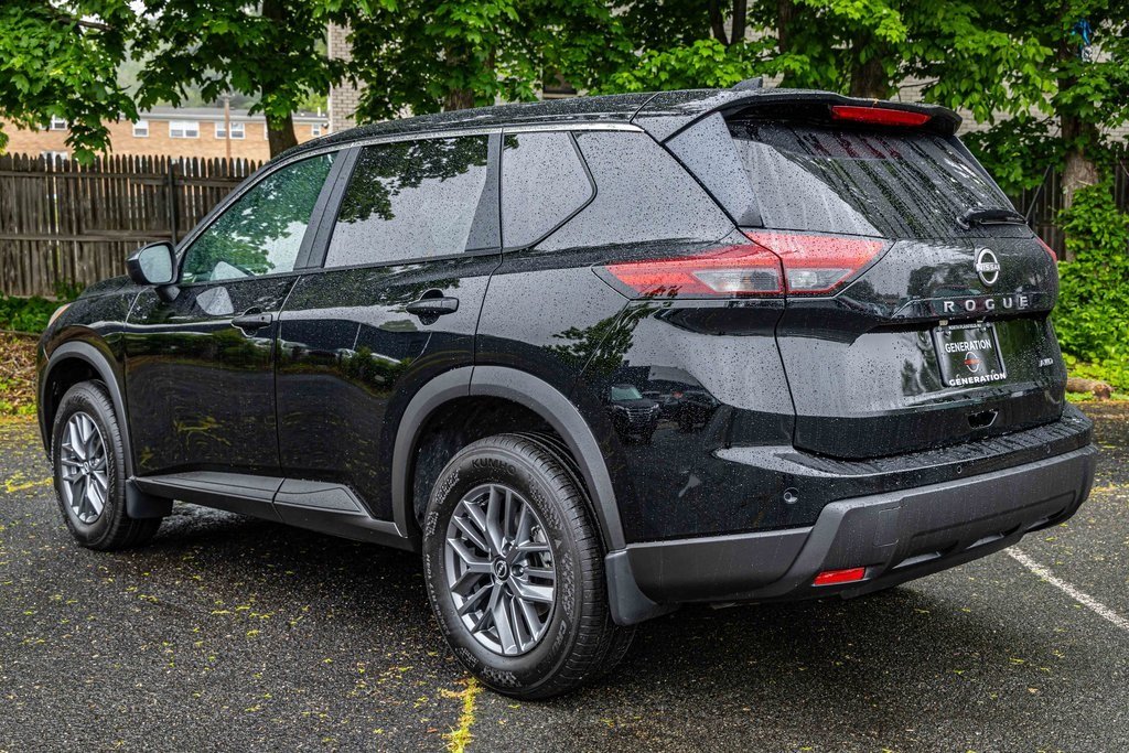 2024 Nissan Rogue S photo 2