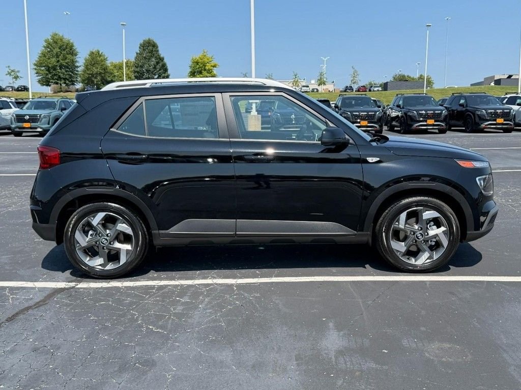 New 2026 Black Hyundai SEL image 18