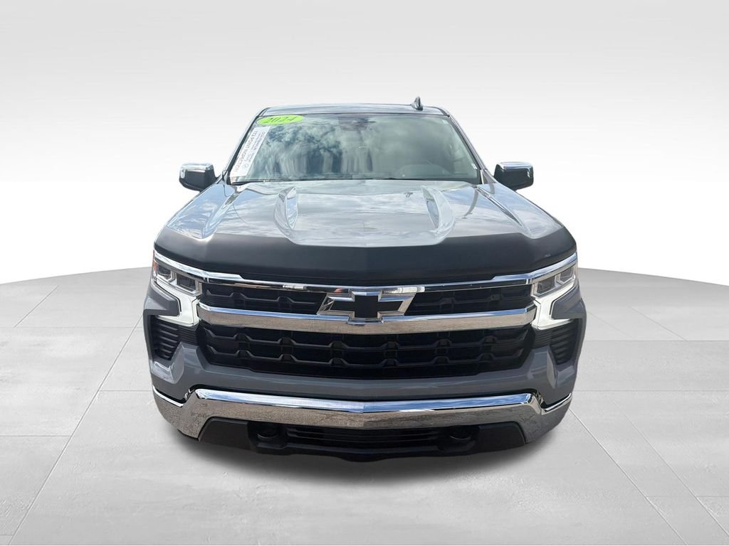 Used 2024 Gray Chevrolet LT image 8