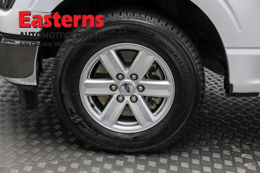 Used 2023 White Ford XLT image 31