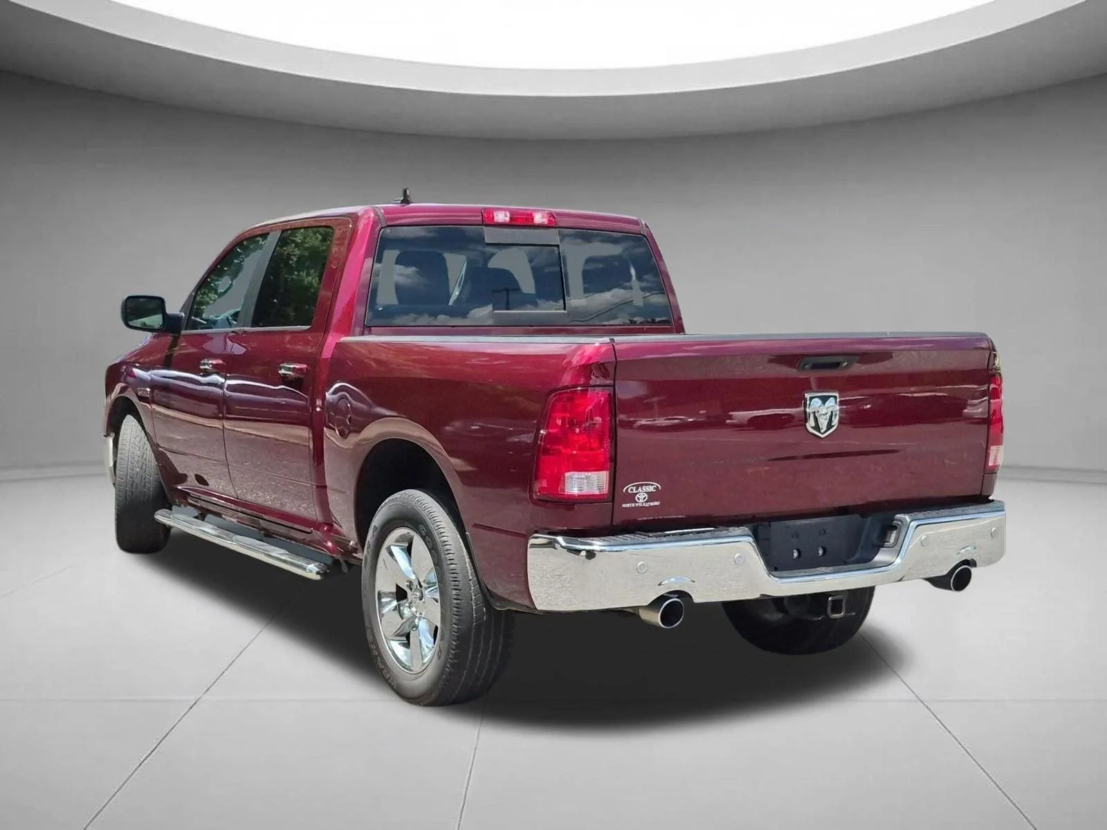 Used 2017 Delmonico Red Pearlcoat Ram Big Horn image 3