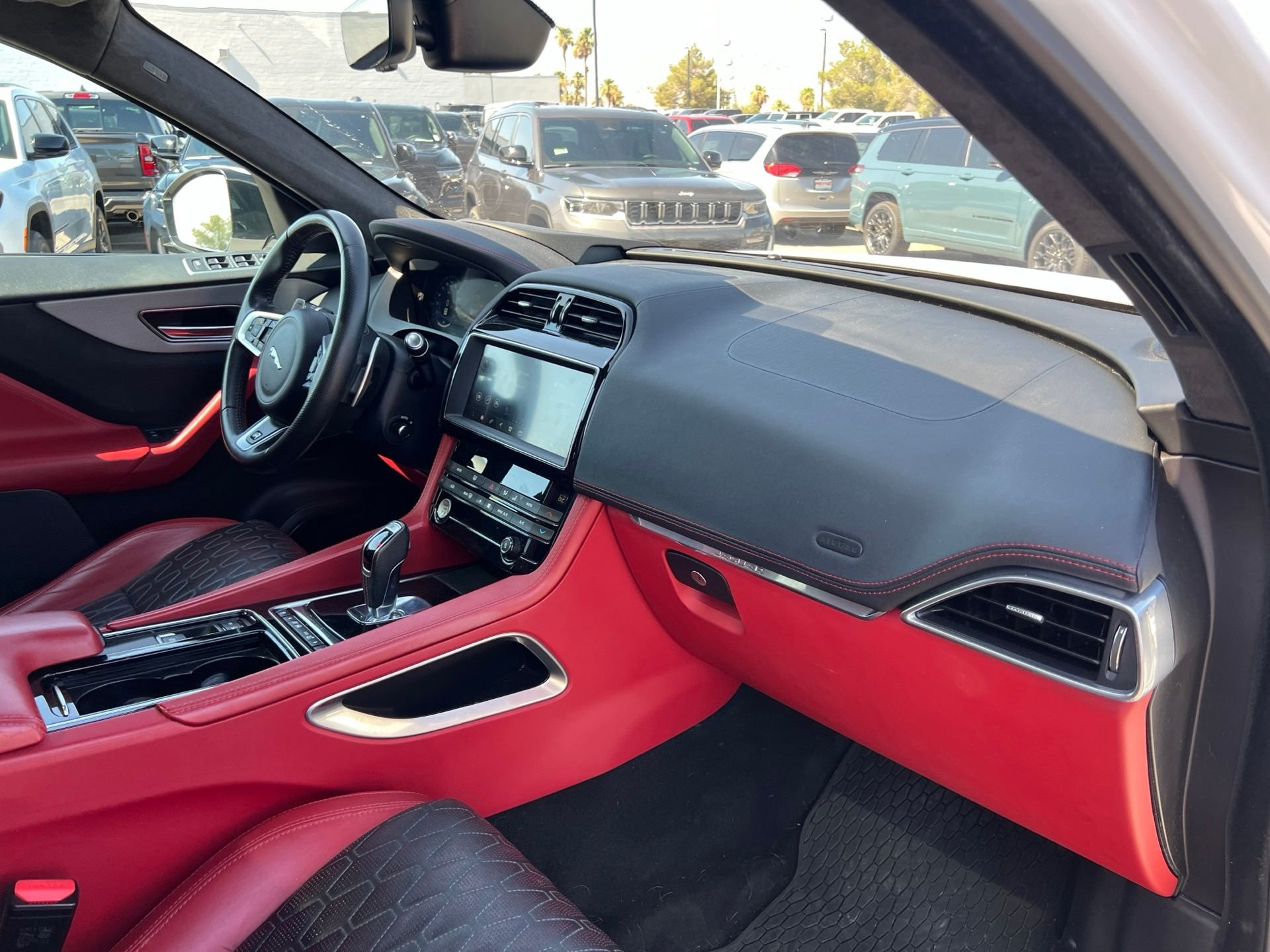 Used 2020 White Jaguar SVR image 20