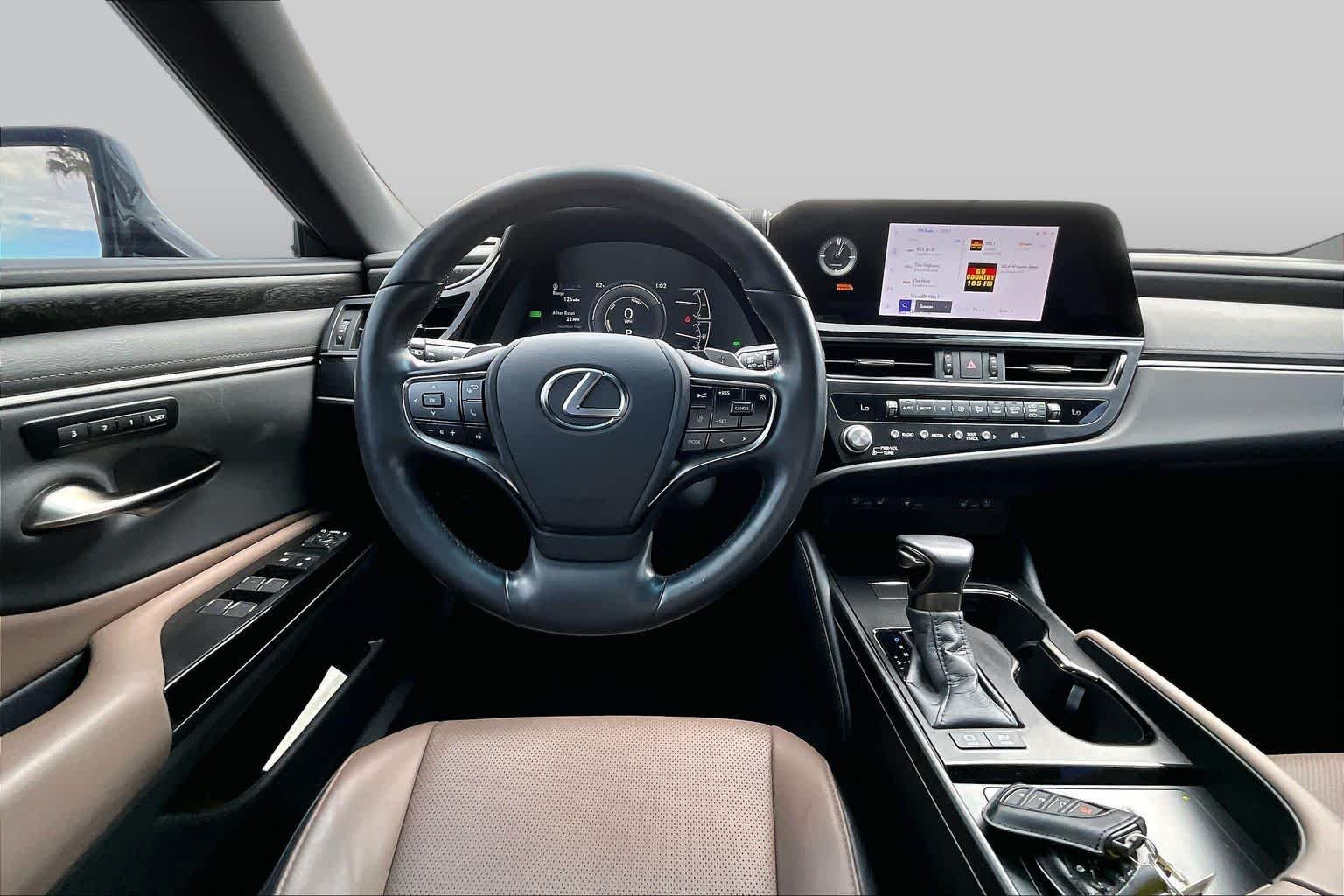 Certified Used 2025 Eminent White Pearl Lexus  image 6