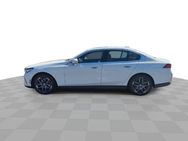 Used 2026 White BMW 530i image 5