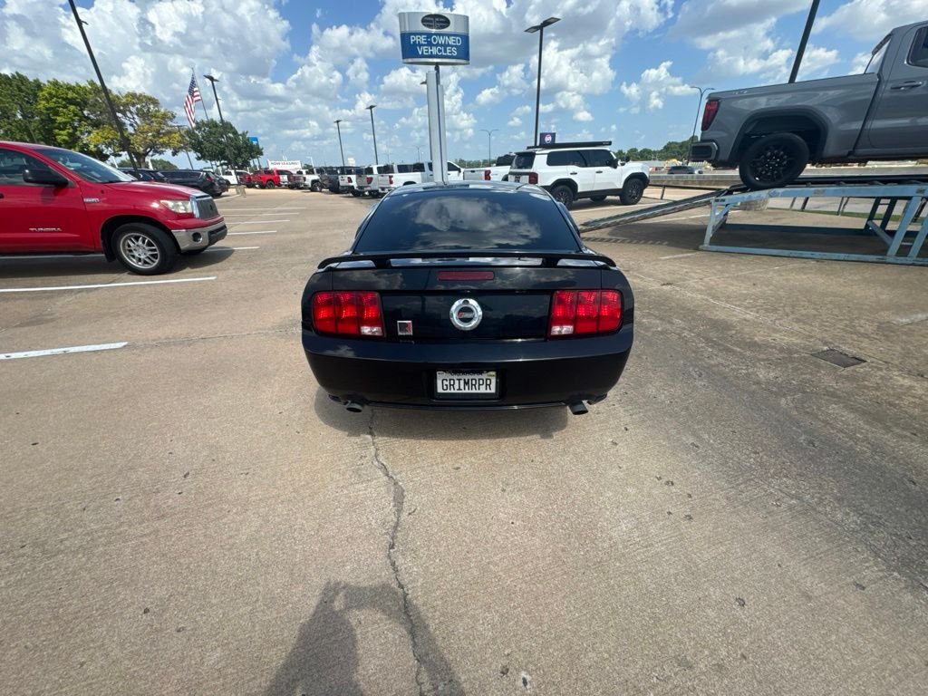 Used 2006 Black Clearcoat Ford GT Premium image 6