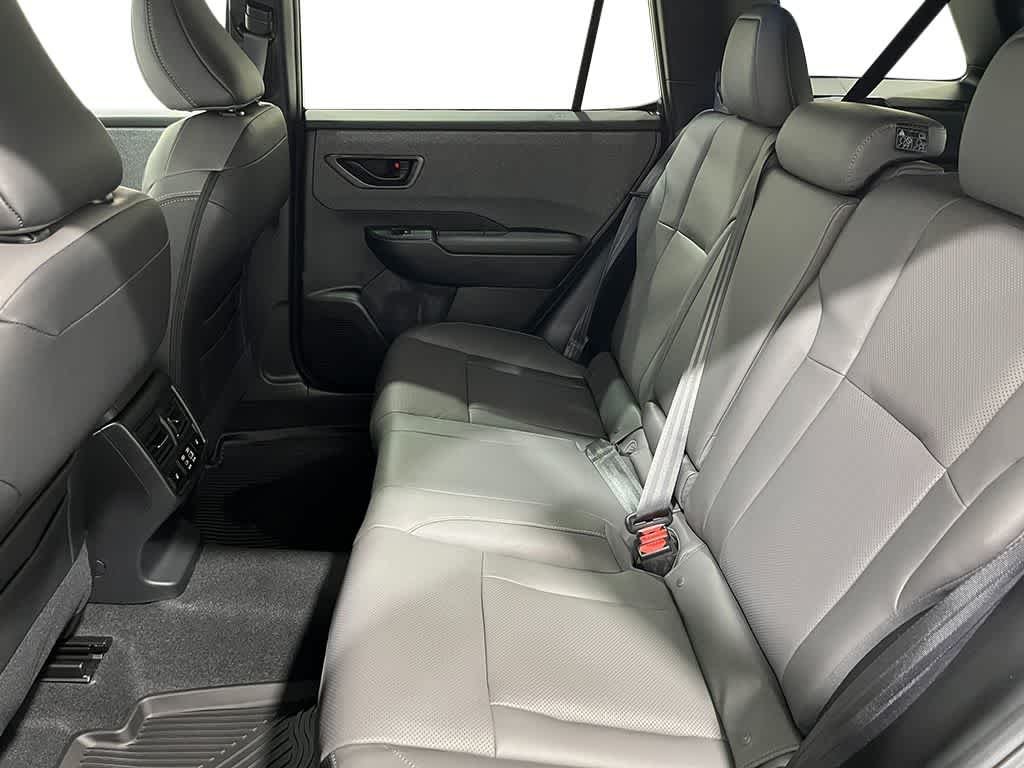 Used 2026 Sapphire Blue Pearl Subaru Limited image 21