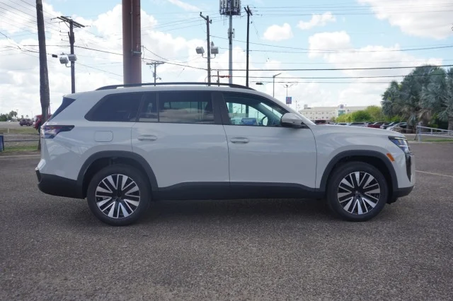 New 2027 Sandstone Volkswagen SE w/Technology image 4