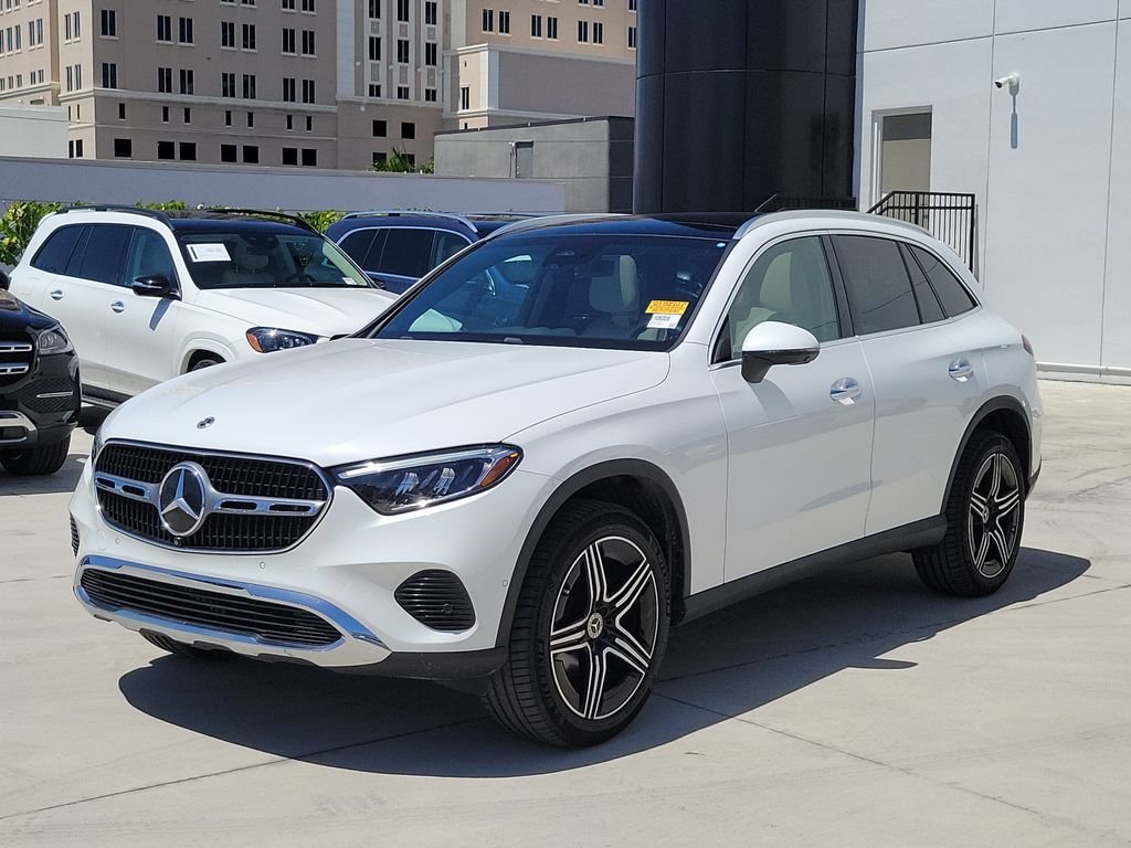 Certified Used 2026 White Mercedes-Benz GLC 300 image 3