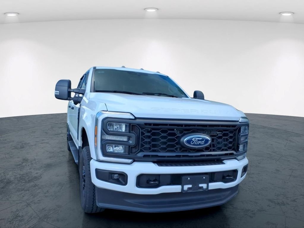 Used 2024 White Ford XL image 12