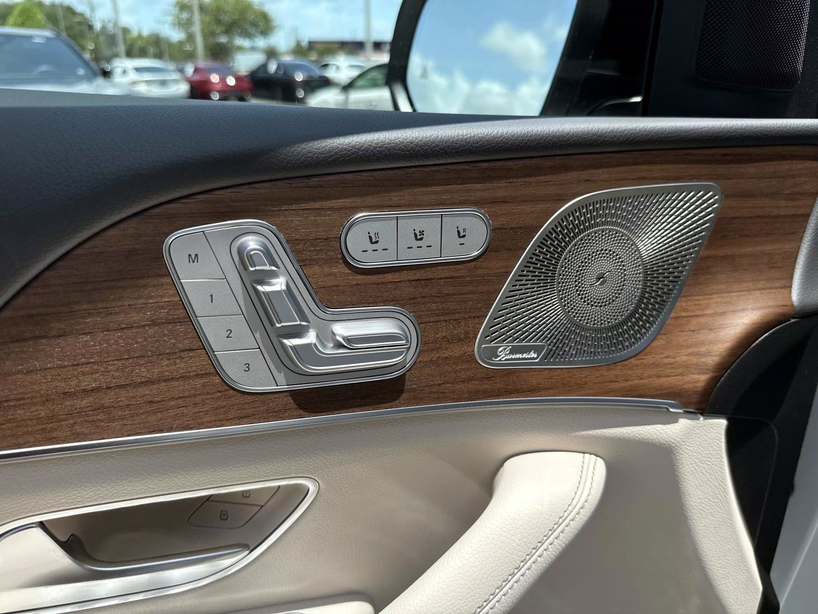 New 2026 Moonlight White Mercedes-Benz 350 4MATIC® SUV image 18