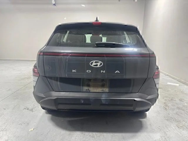 Used 2025 Gray Hyundai SE image 7