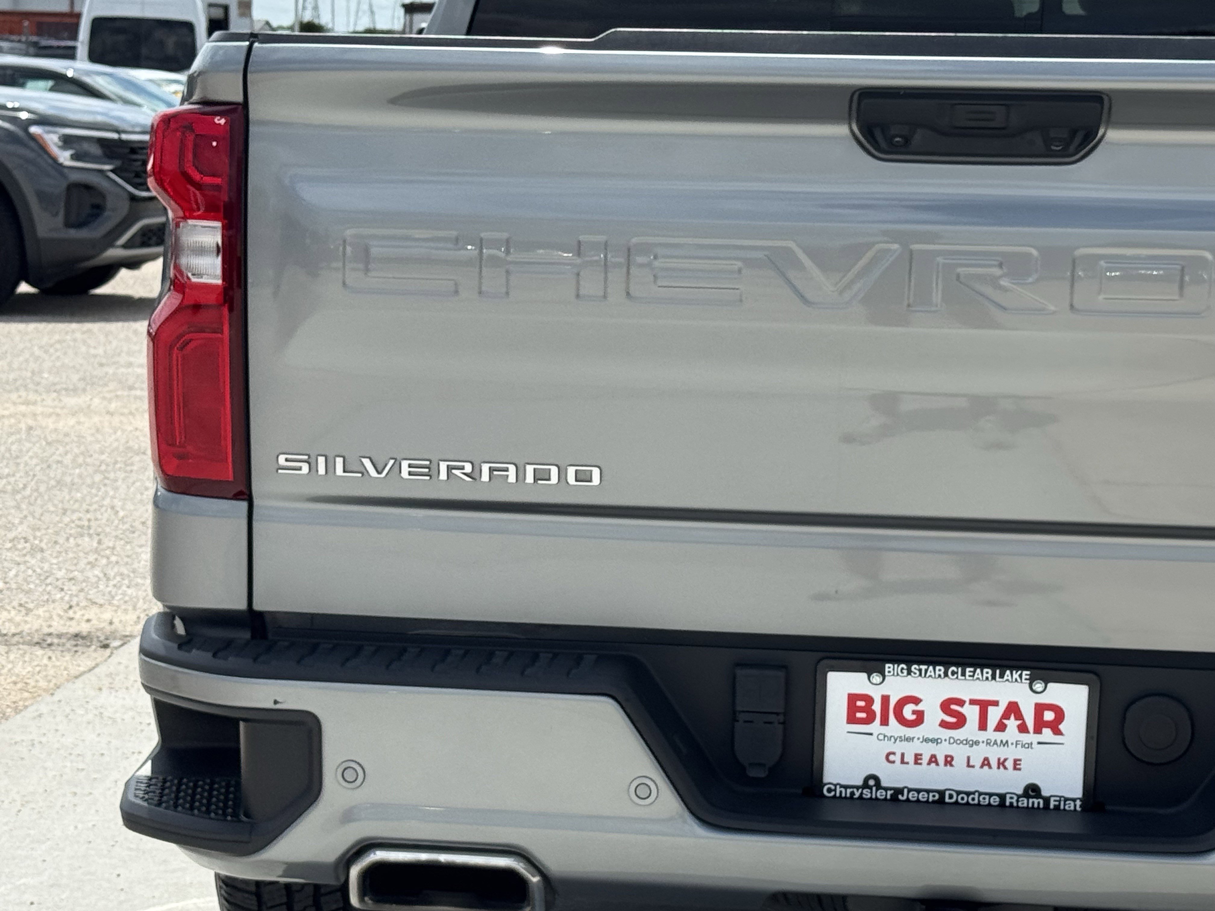 Used 2024 Sterling Gray Metallic Chevrolet High Country image 10