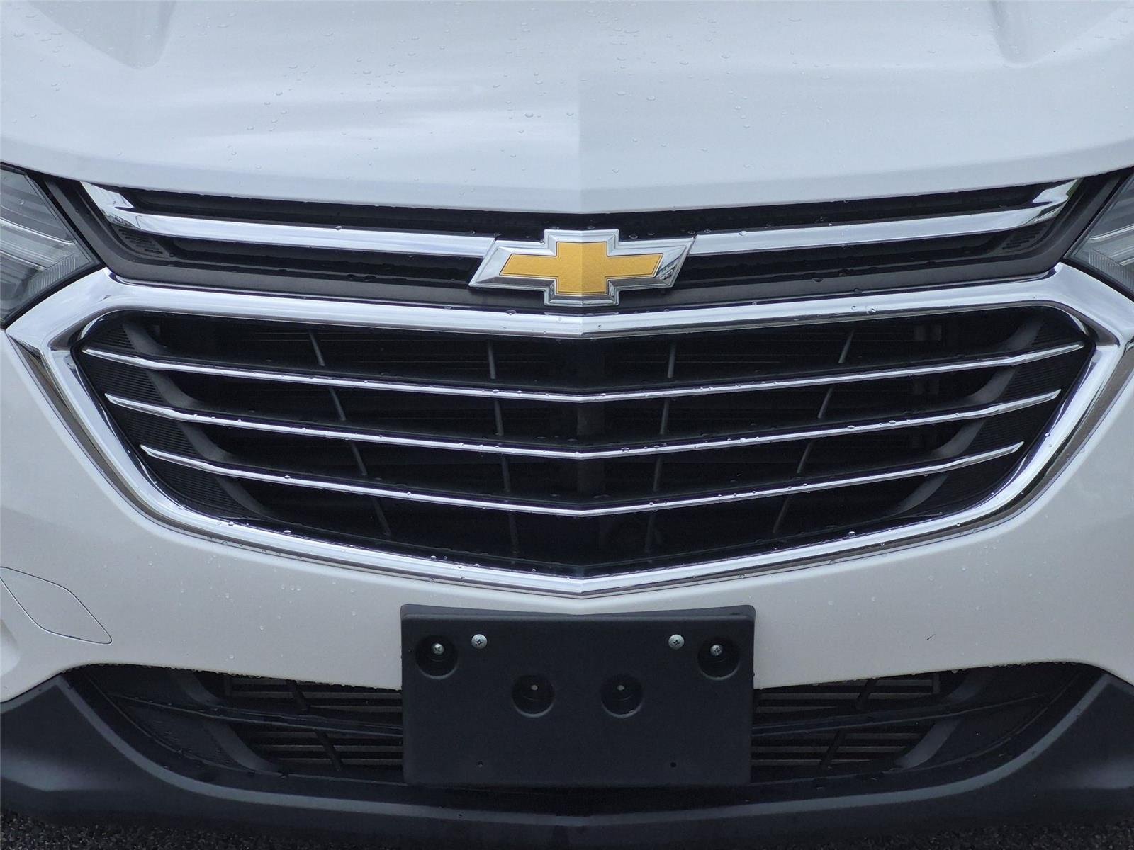 Used 2019 Iridescent Pearl Tricoat Chevrolet Premier image 14