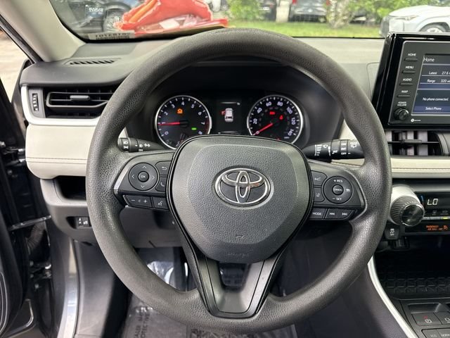 2021 Toyota RAV4 XLE - Photo 14