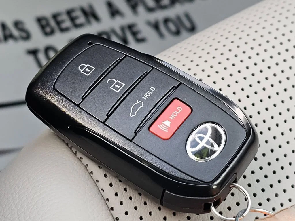 2025 Toyota Camry XLE - Photo 33