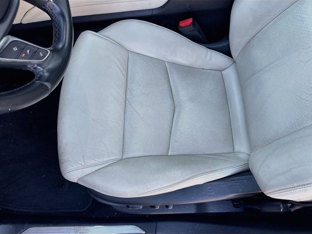 Used 2019 White Cadillac Luxury image 20