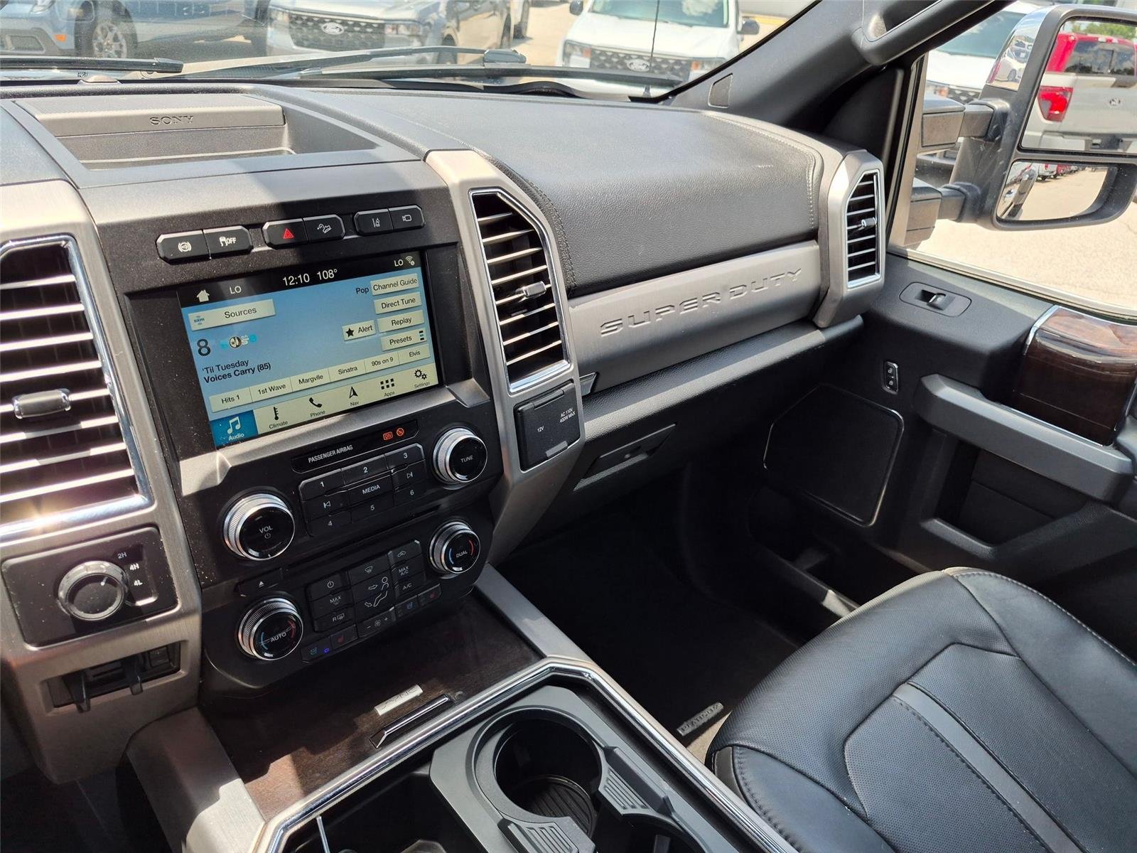 Used 2017 Shadow Black Ford Platinum image 20