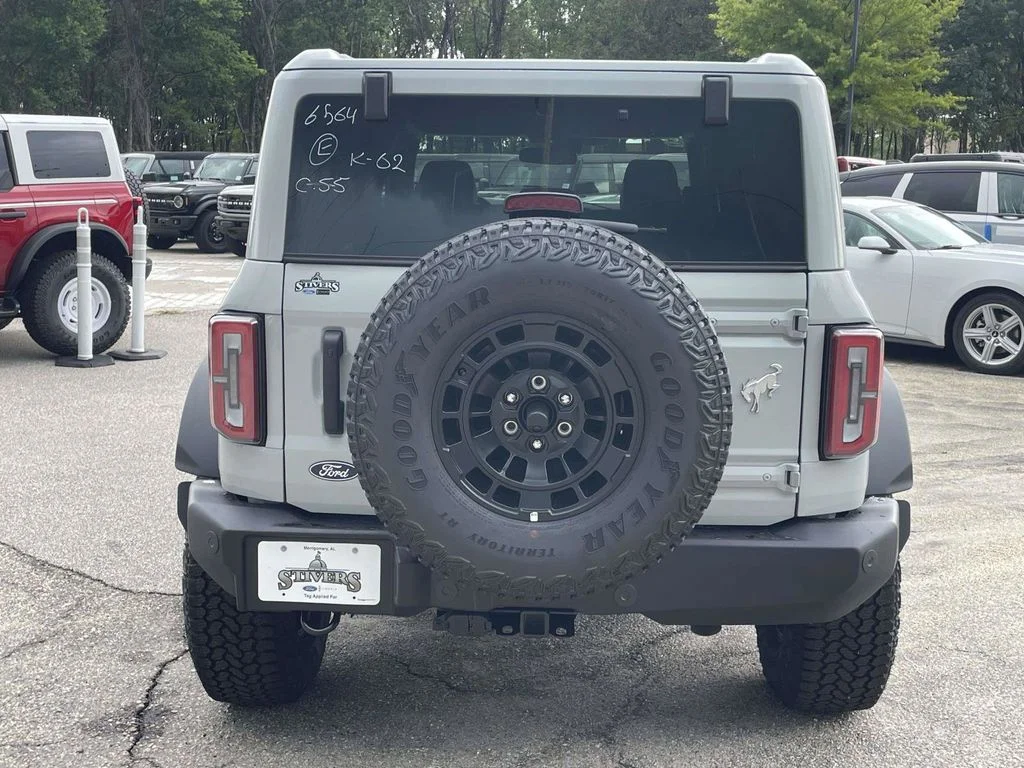 New 2026 White Ford Outer Banks image 4