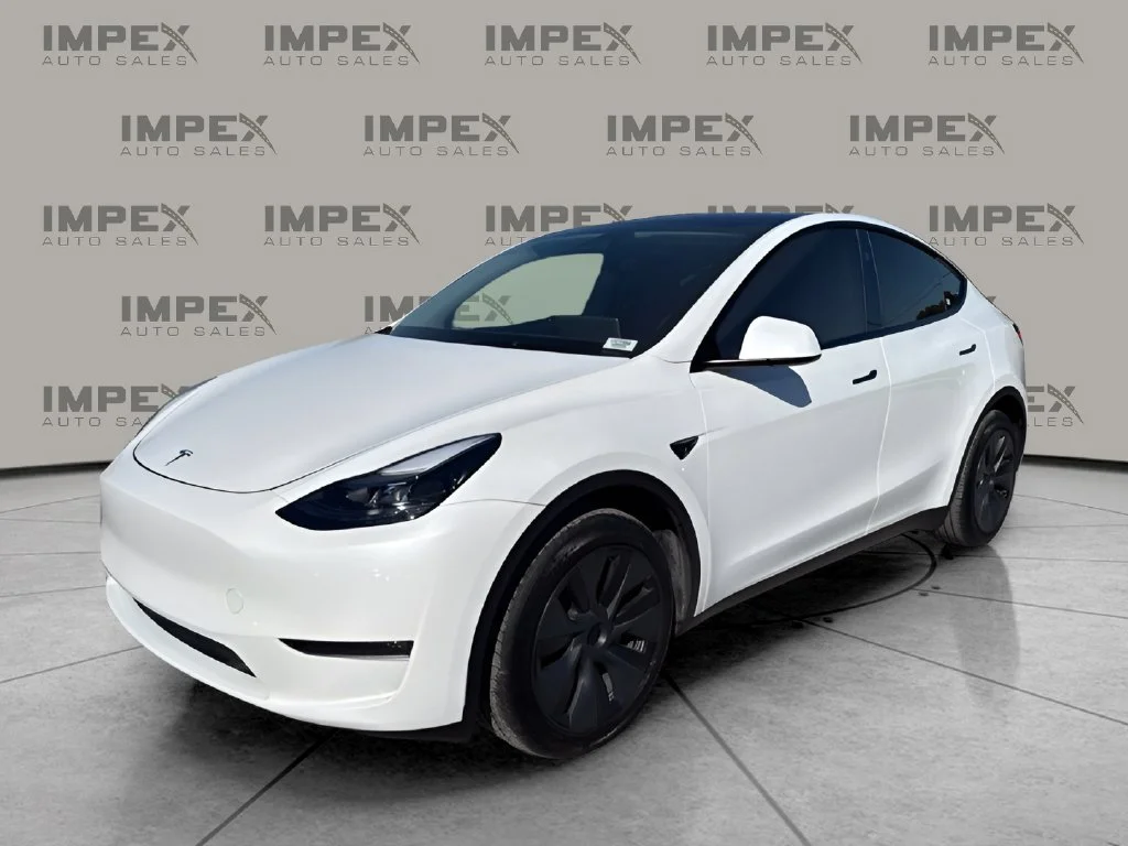 Used 2025 White Tesla Long Range image 1