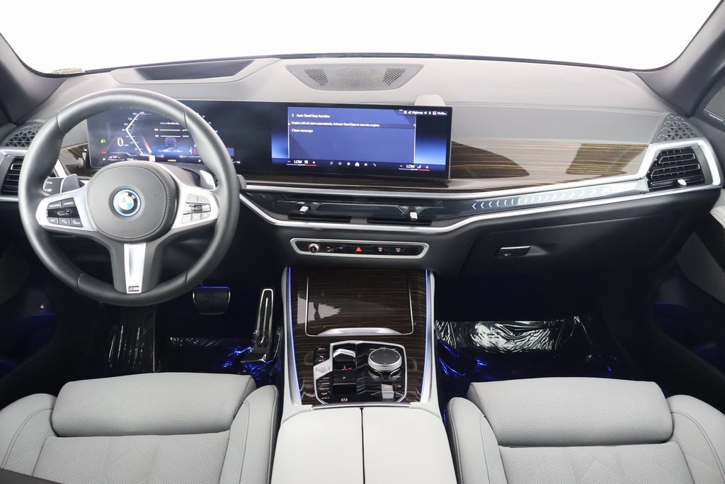 2026 BMW X5 50e - Photo 8