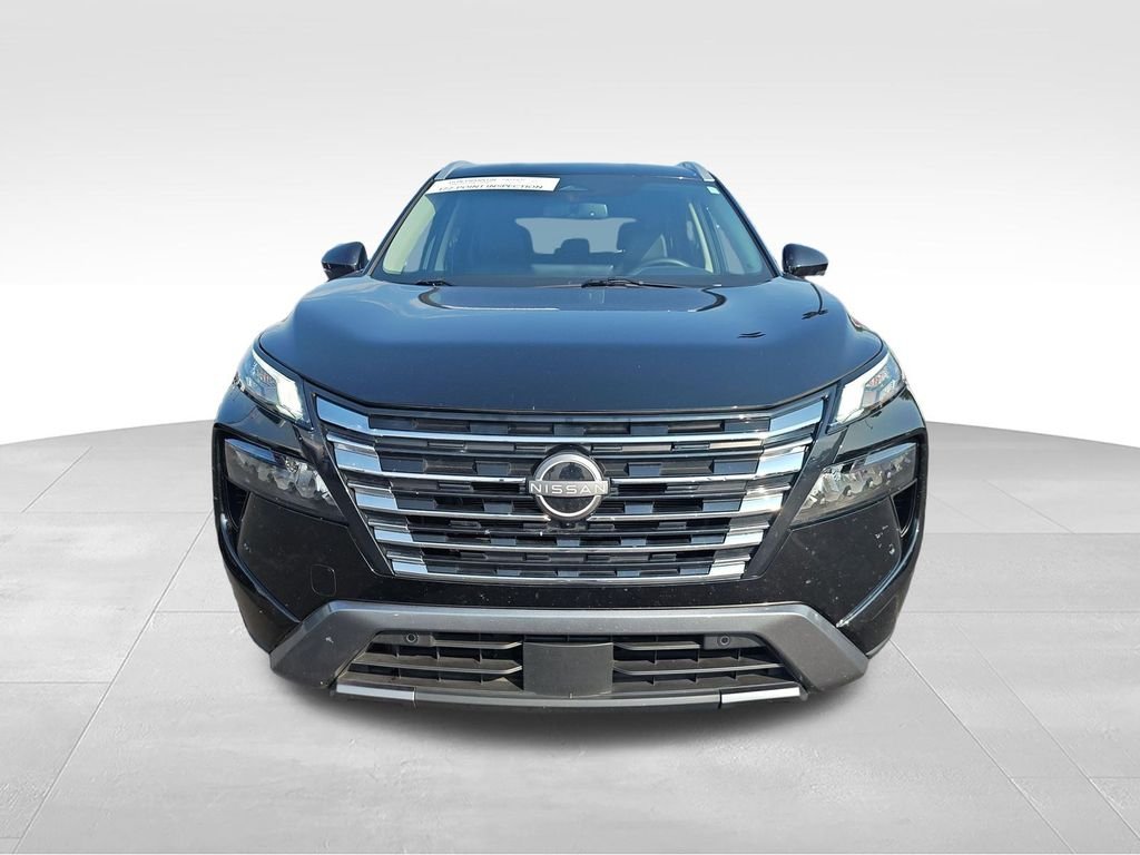 Used 2026 Black Nissan SL image 8
