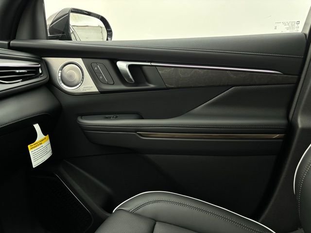New 2026 Ebony Twilight Metallic Buick Avenir image 48