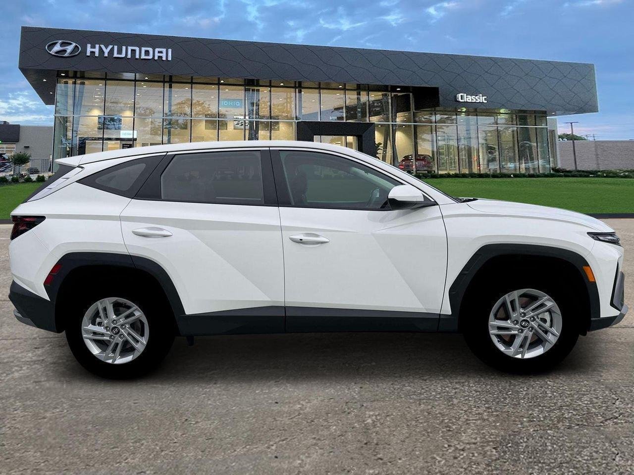 New 2026 Serenity White Pearl Hyundai SE image 9