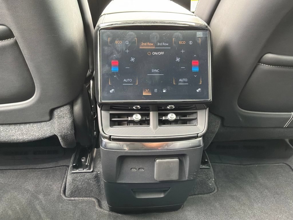 2027 Cadillac VISTIQ Sport - Photo 38