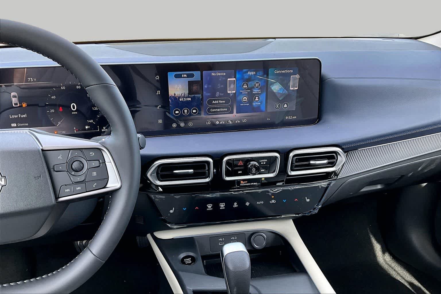 2026 Nissan Sentra SL - Photo 6
