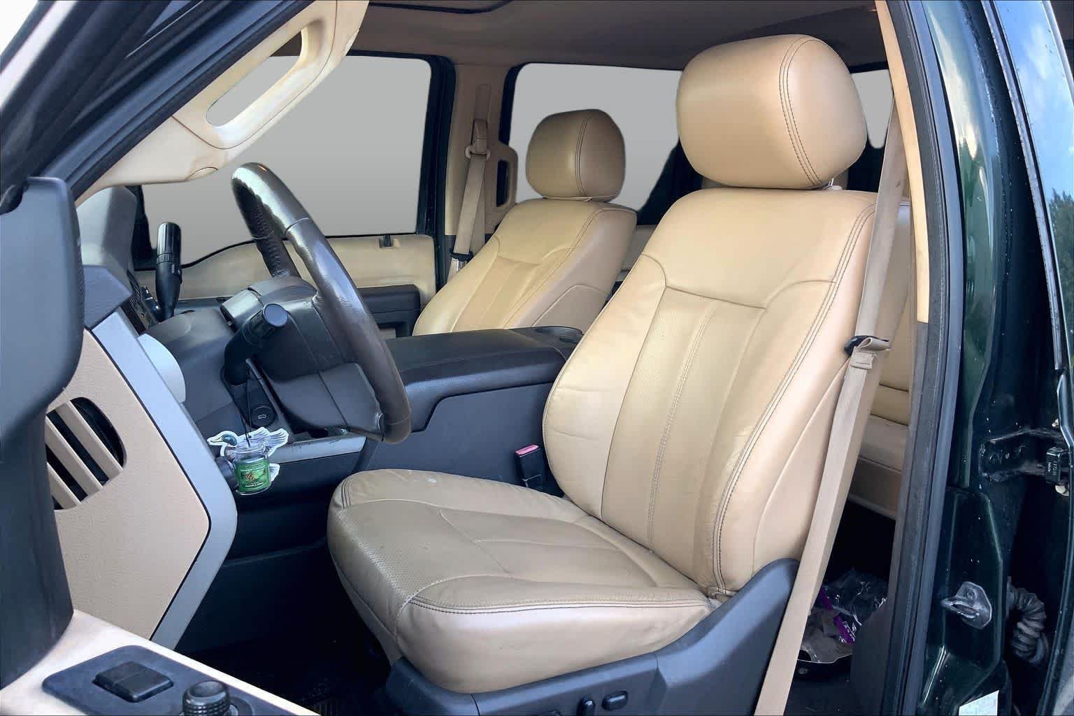 Used 2013 Green Gem Metallic Ford Lariat image 7
