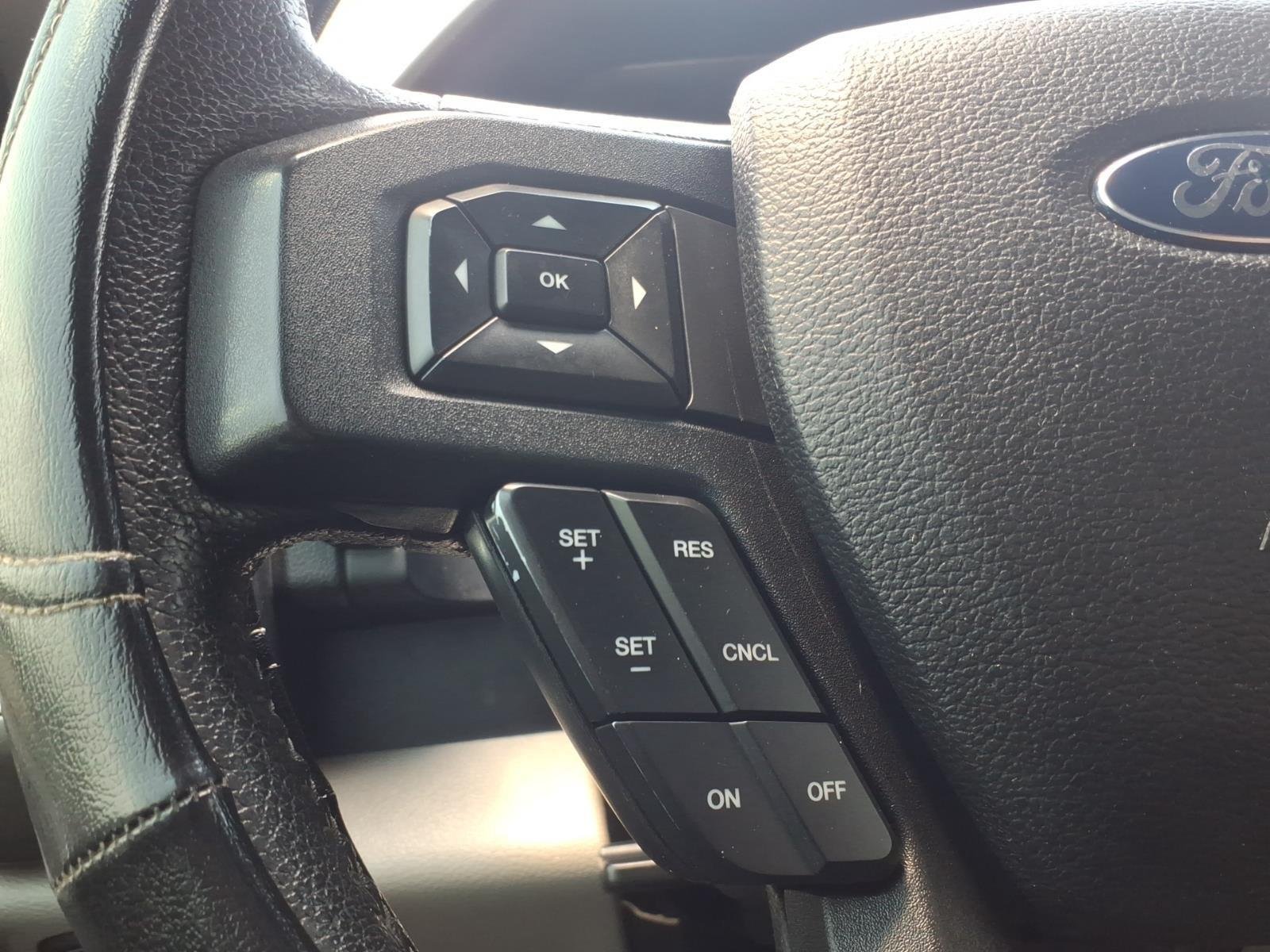 Used 2015 Magnetic Metallic Ford XLT image 25