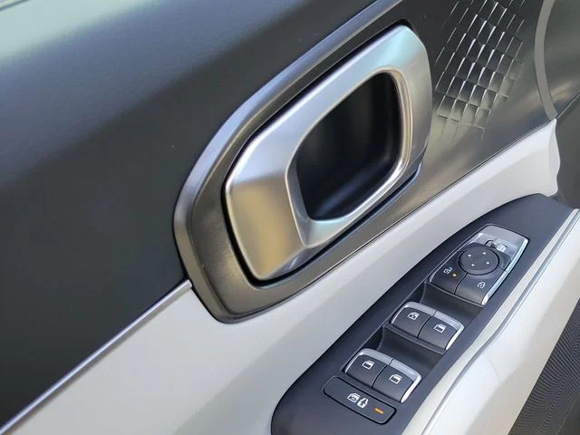 New 2026 Wolf Gray Kia S image 10