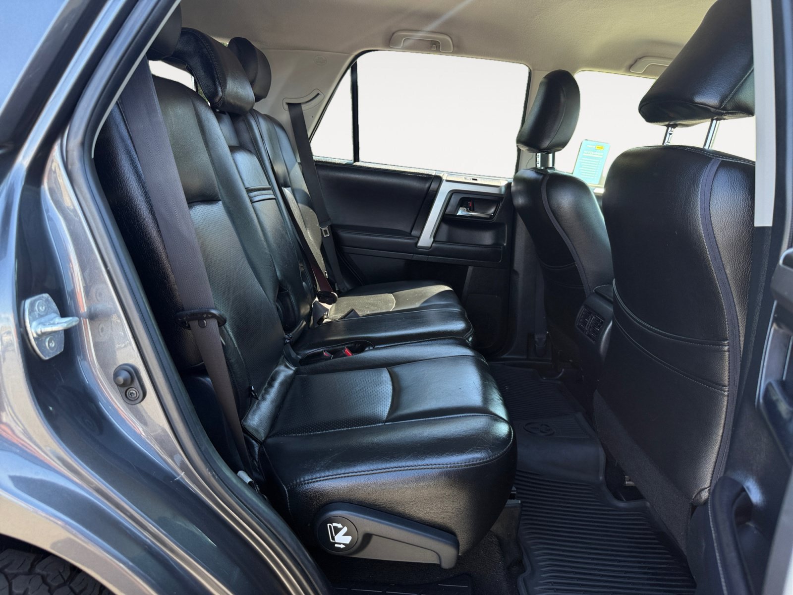 Used 2018 Magnetic Gray Metallic Toyota SR5 image 18