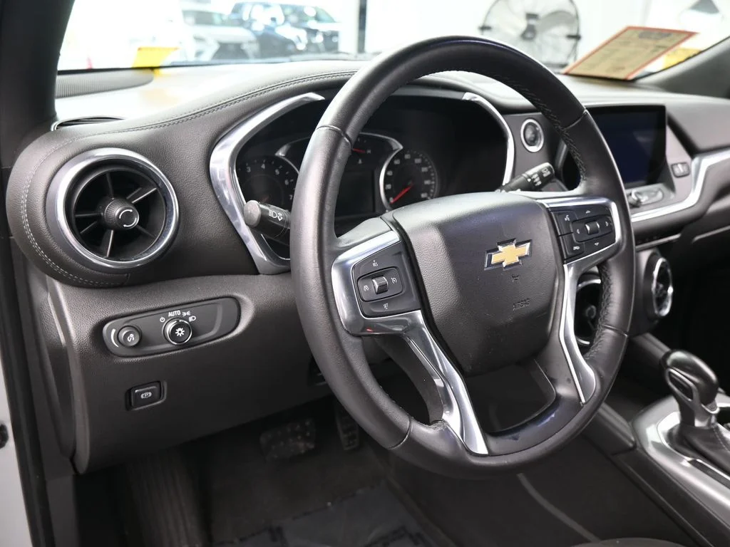 Used 2019 Silver Ice Metallic Chevrolet L image 15