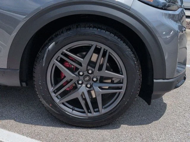 New 2026 Carbonized Gray Metallic Ford ST-Line image 11