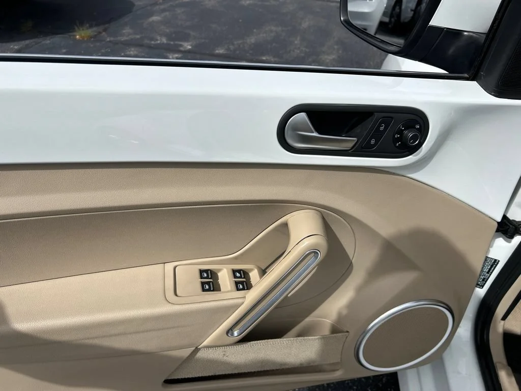 2019 Volkswagen Beetle S - Photo 15