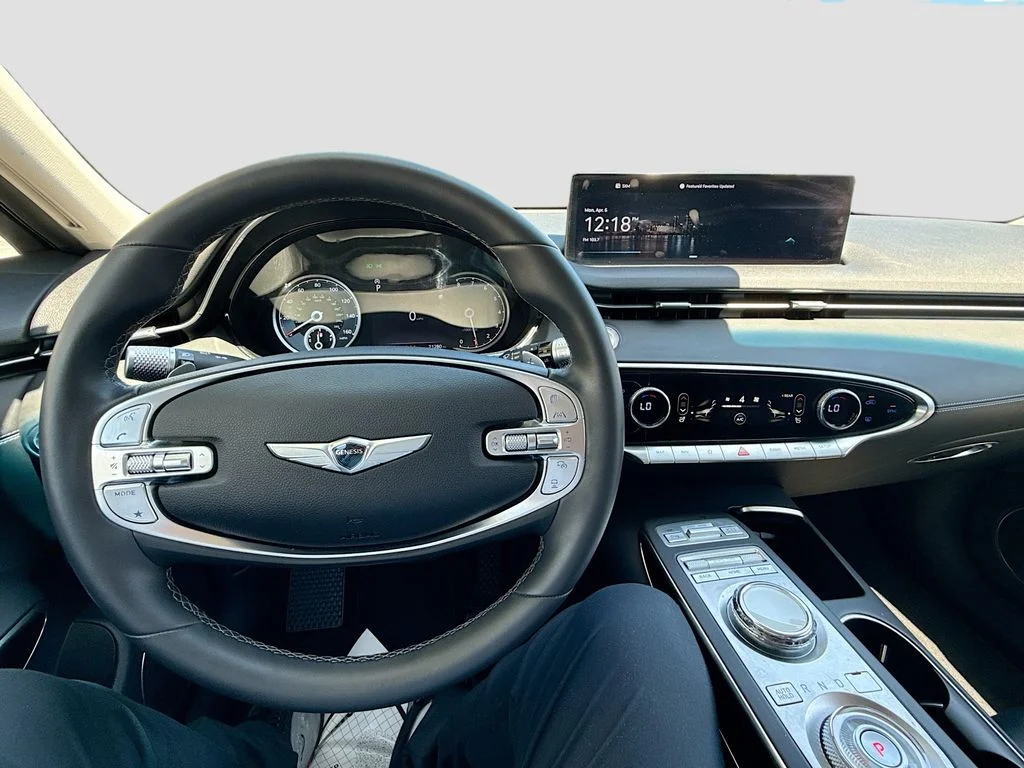 2025 GENESIS GV70 Standard - Photo 20