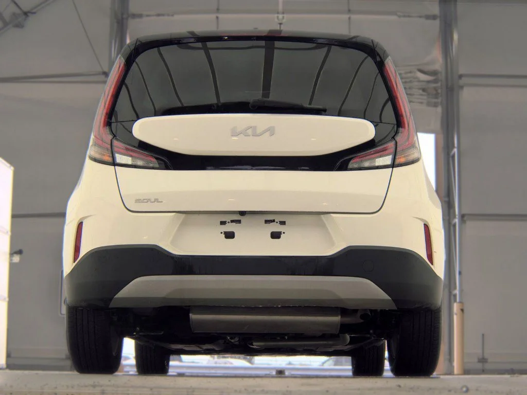 Certified Used 2025 White Kia LX image 7