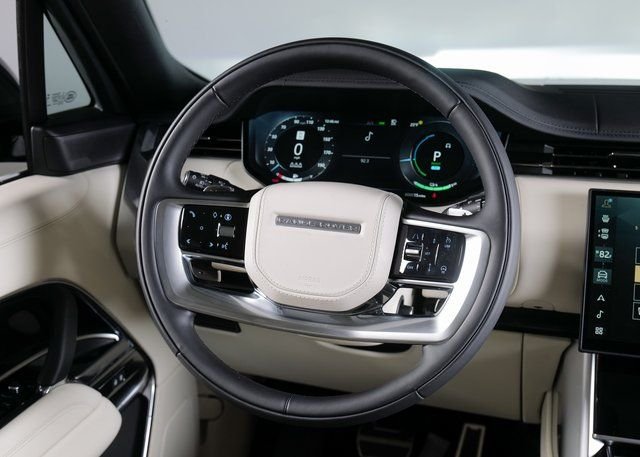 New 2026 Fuji White Land Rover SE image 12