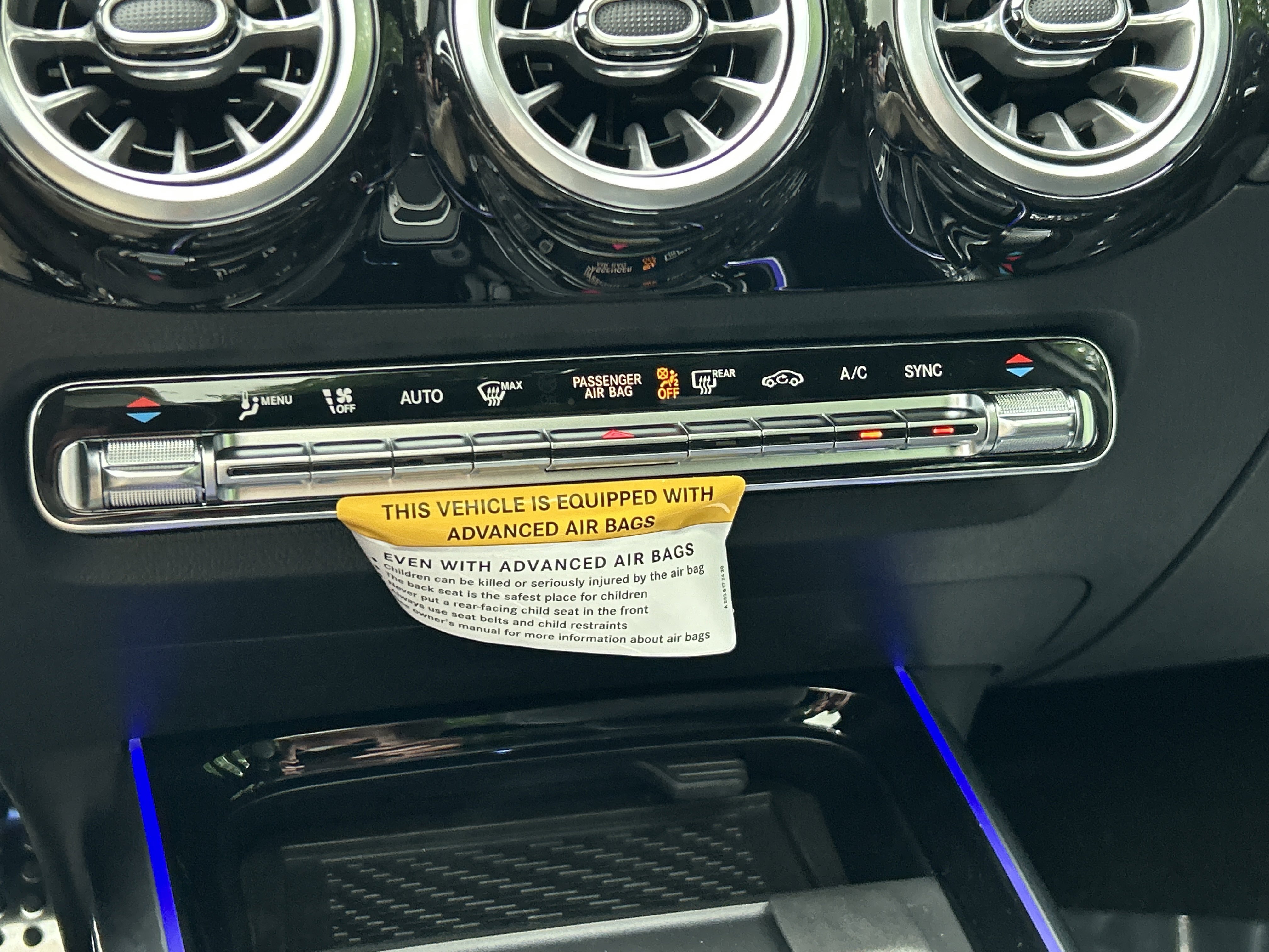 New 2026 Polar White Mercedes-Benz AMG® GLA 35 4MATIC® SUV image 29