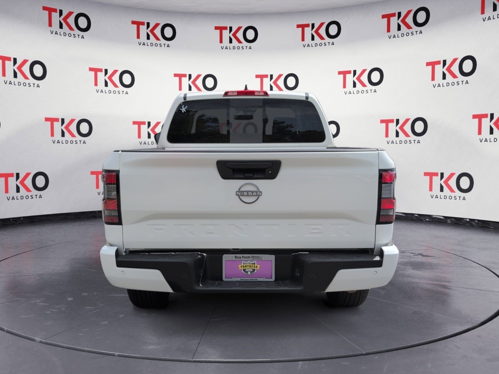 Used 2025 Glacier White Nissan S image 8