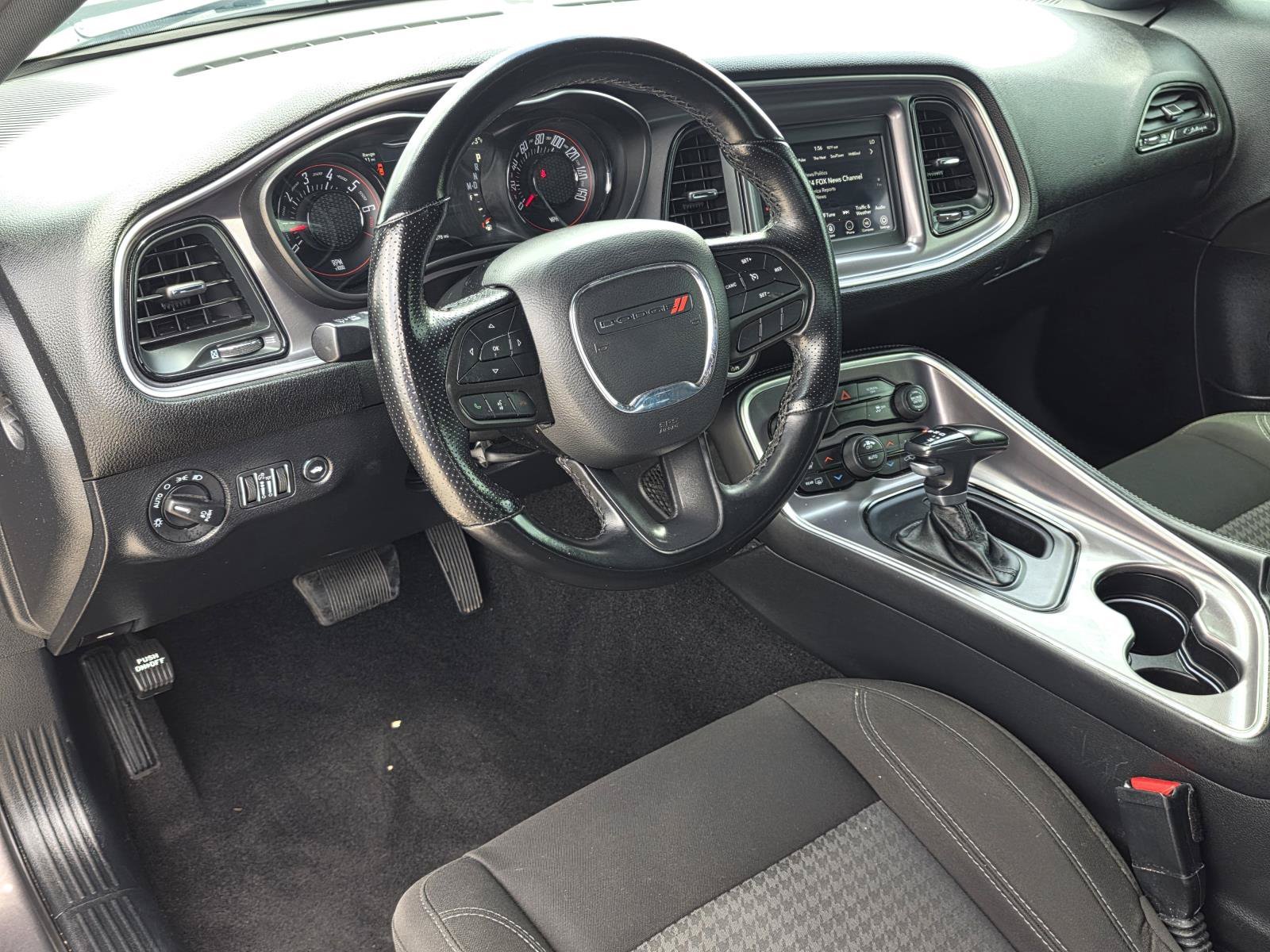 Used 2020 Granite Pearlcoat Dodge SXT image 8