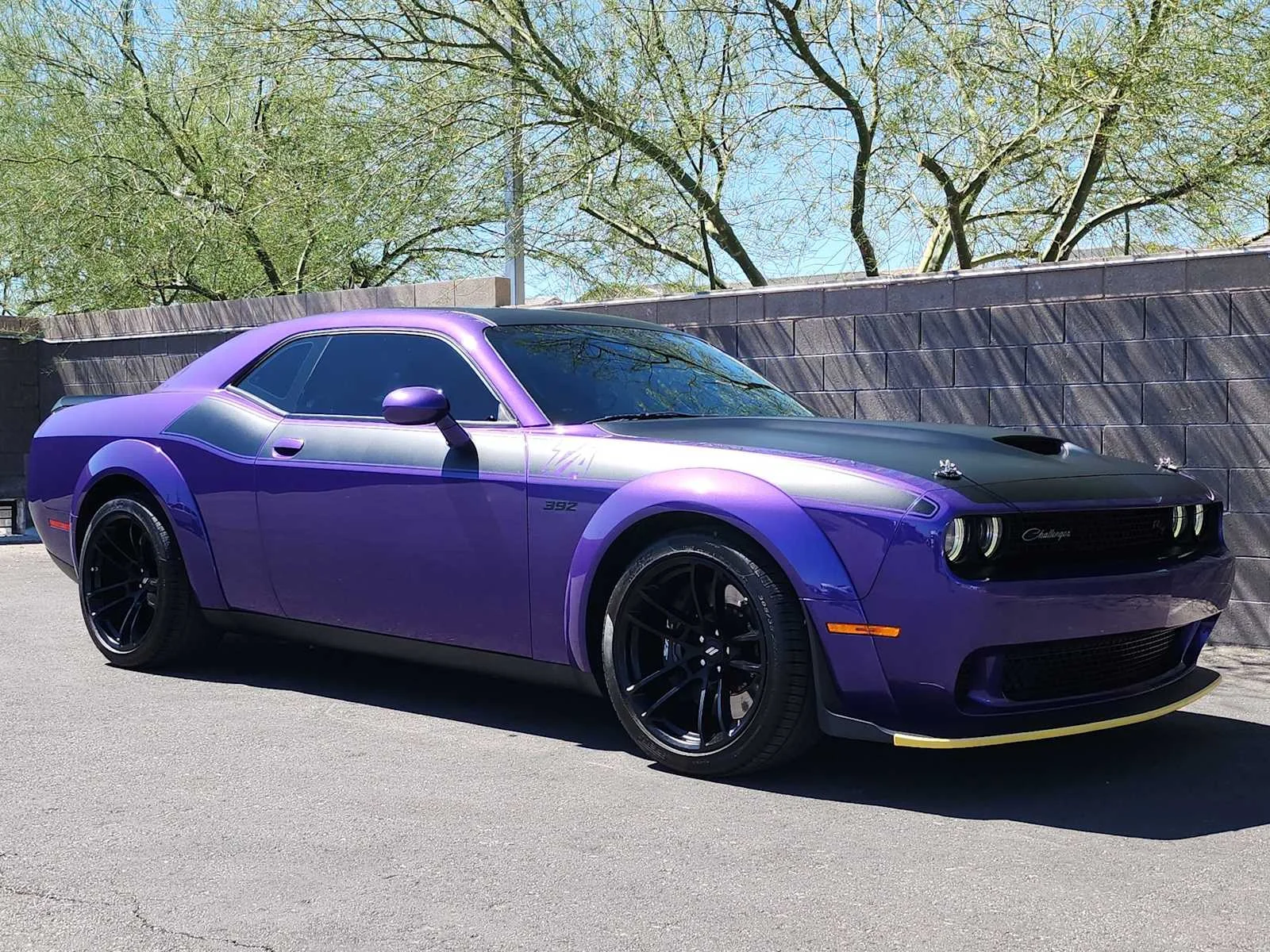 Used 2023 Plum Crazy Pearlcoat Dodge R/T Scat Pack Widebody image 2