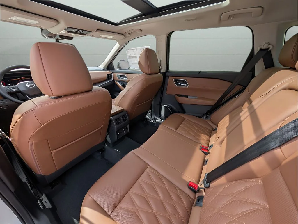 New 2026 White Nissan Platinum image 20