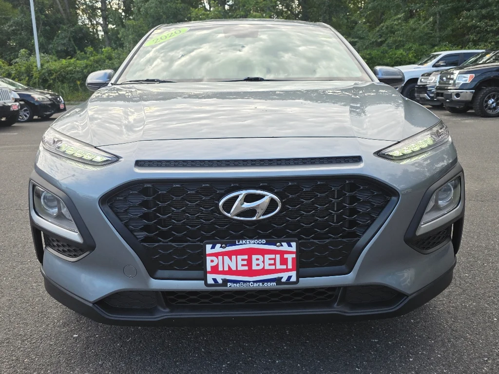 Used 2020 Sonic Silver Hyundai SE image 10