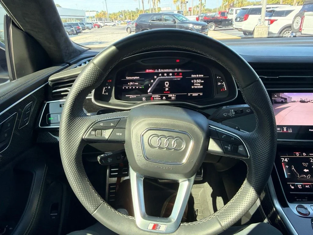 Used 2022  Audi 4.0T Prestige image 5
