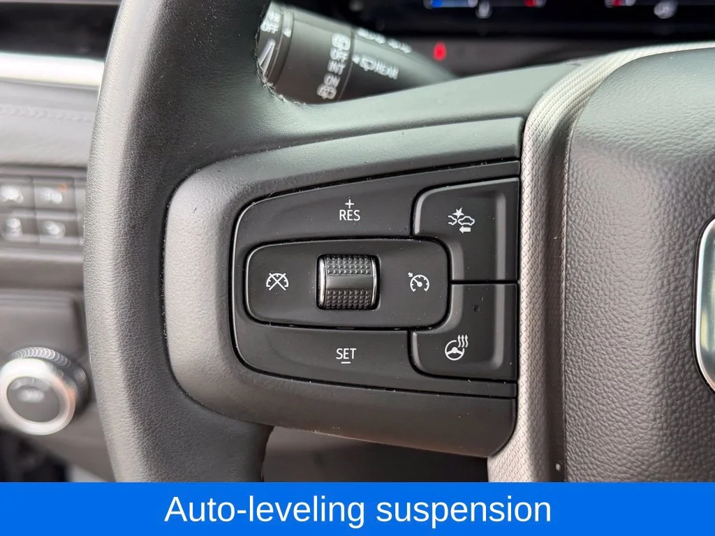 Used 2023 STERLING METALLIC GMC Denali image 16