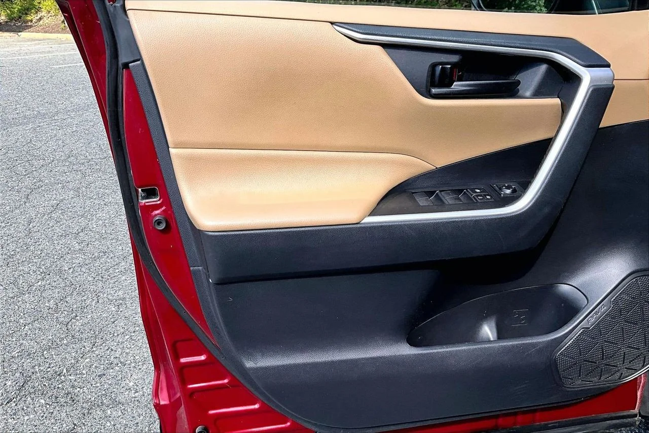 Used 2020 Red Toyota LE image 25