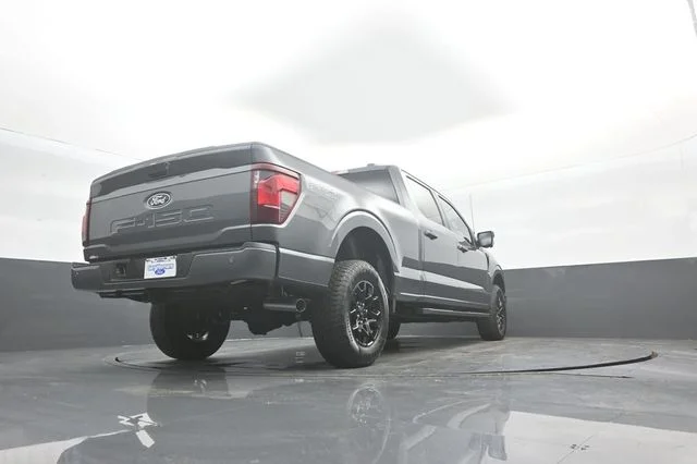 New 2026 Carbonized Gray Metallic Ford XLT image 37