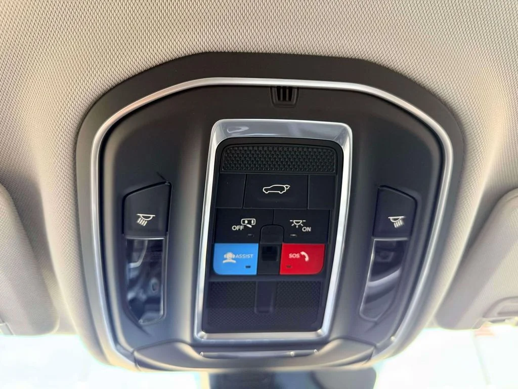 Used 2022 Red Jeep Limited image 25